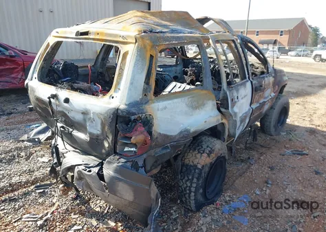 2000 Jeep Grand Cherokee Laredo z USA, uszkodzony, nr VIN 1J4GW48S9YC408284